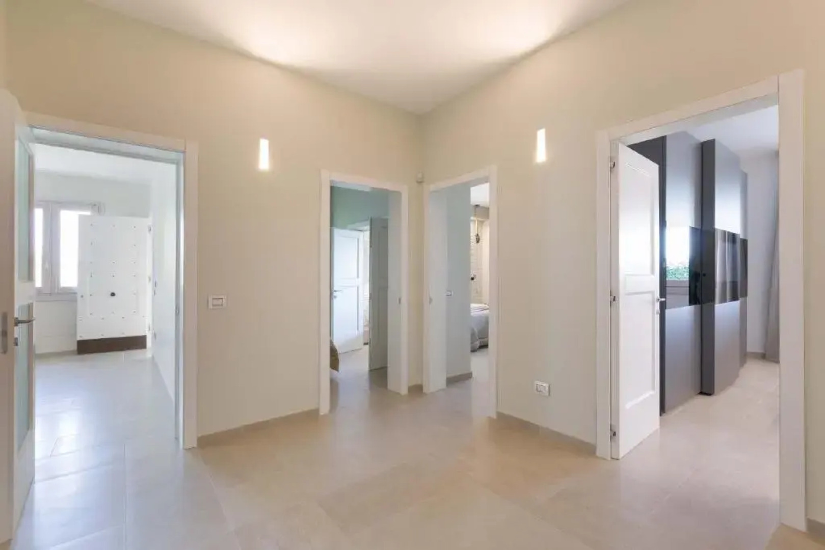 Villa Marodi' Luxury House by BarbarHouse