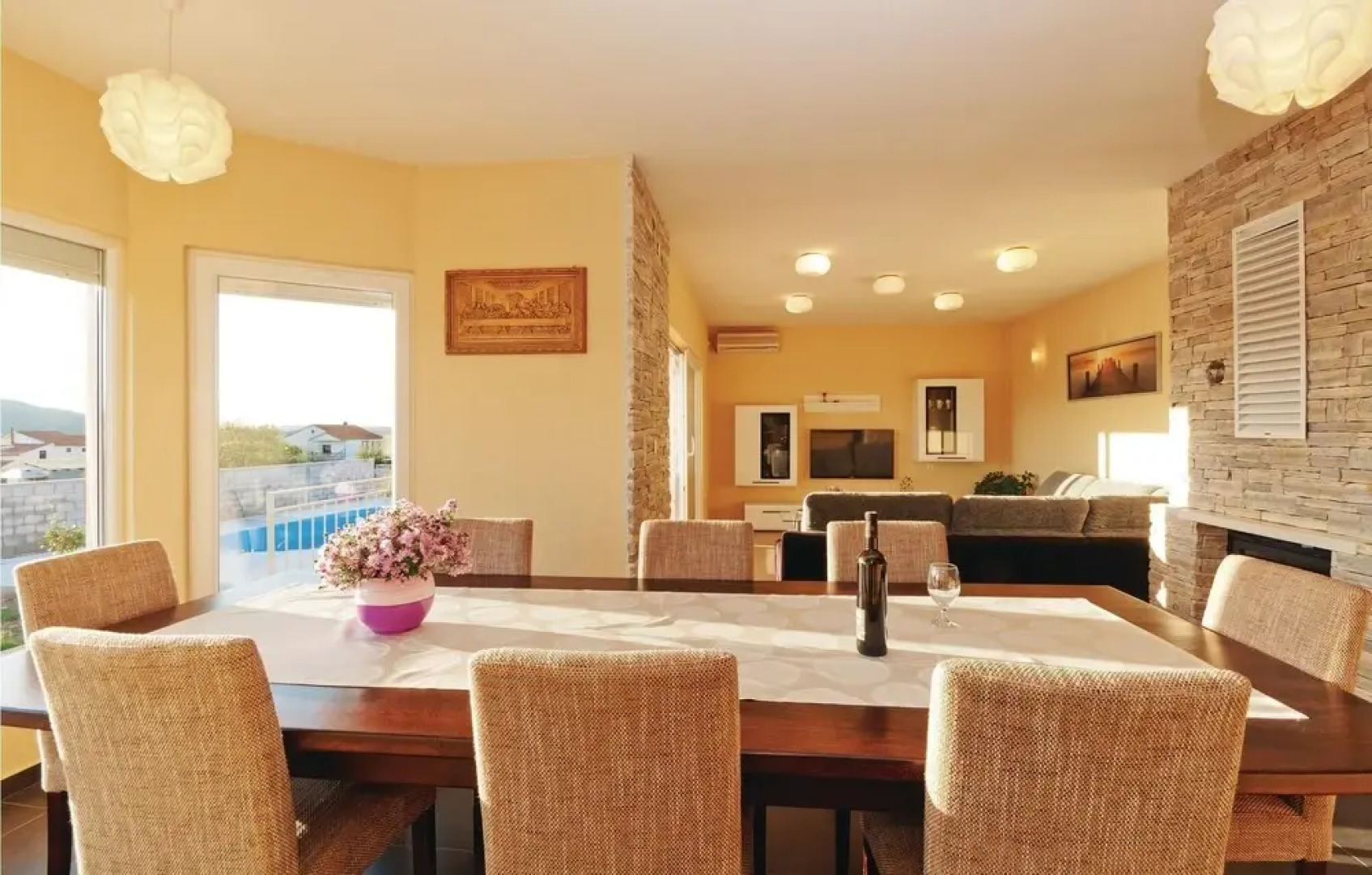 Beautiful Home in Gorica With Wifi and 4 Bedrooms