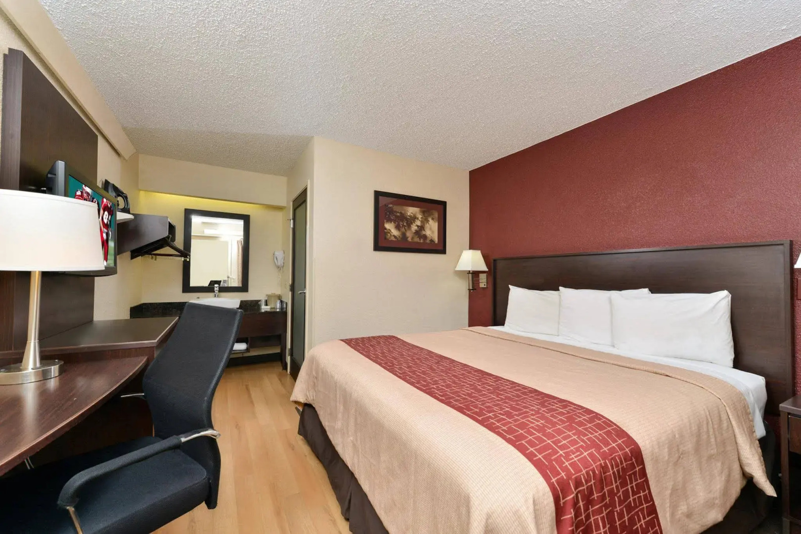 Red Roof Inn PLUS+ Secaucus - Meadowlands - NYC