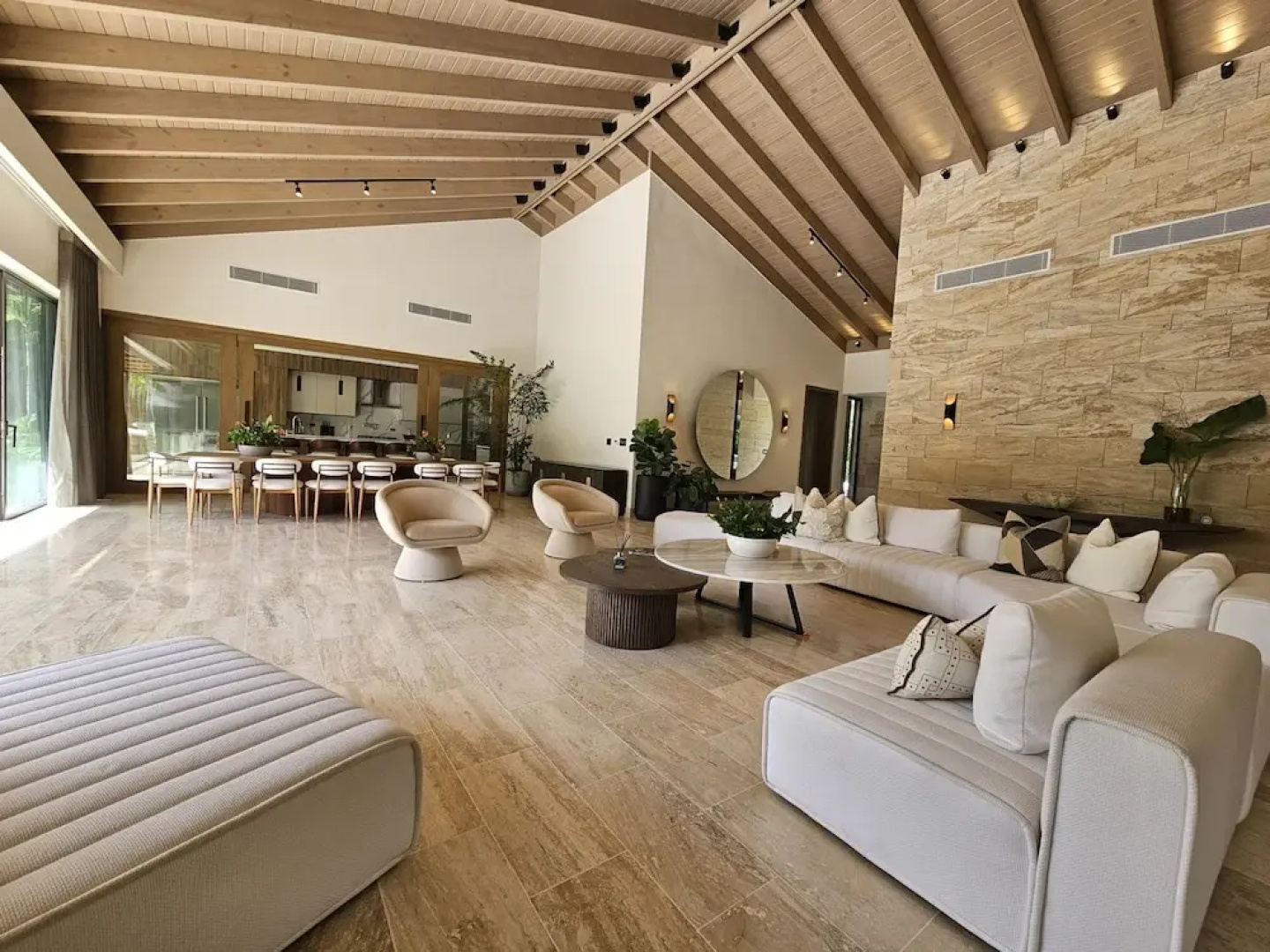 Luxurious 5BR Villa With bbq Pool in Casa de Campo