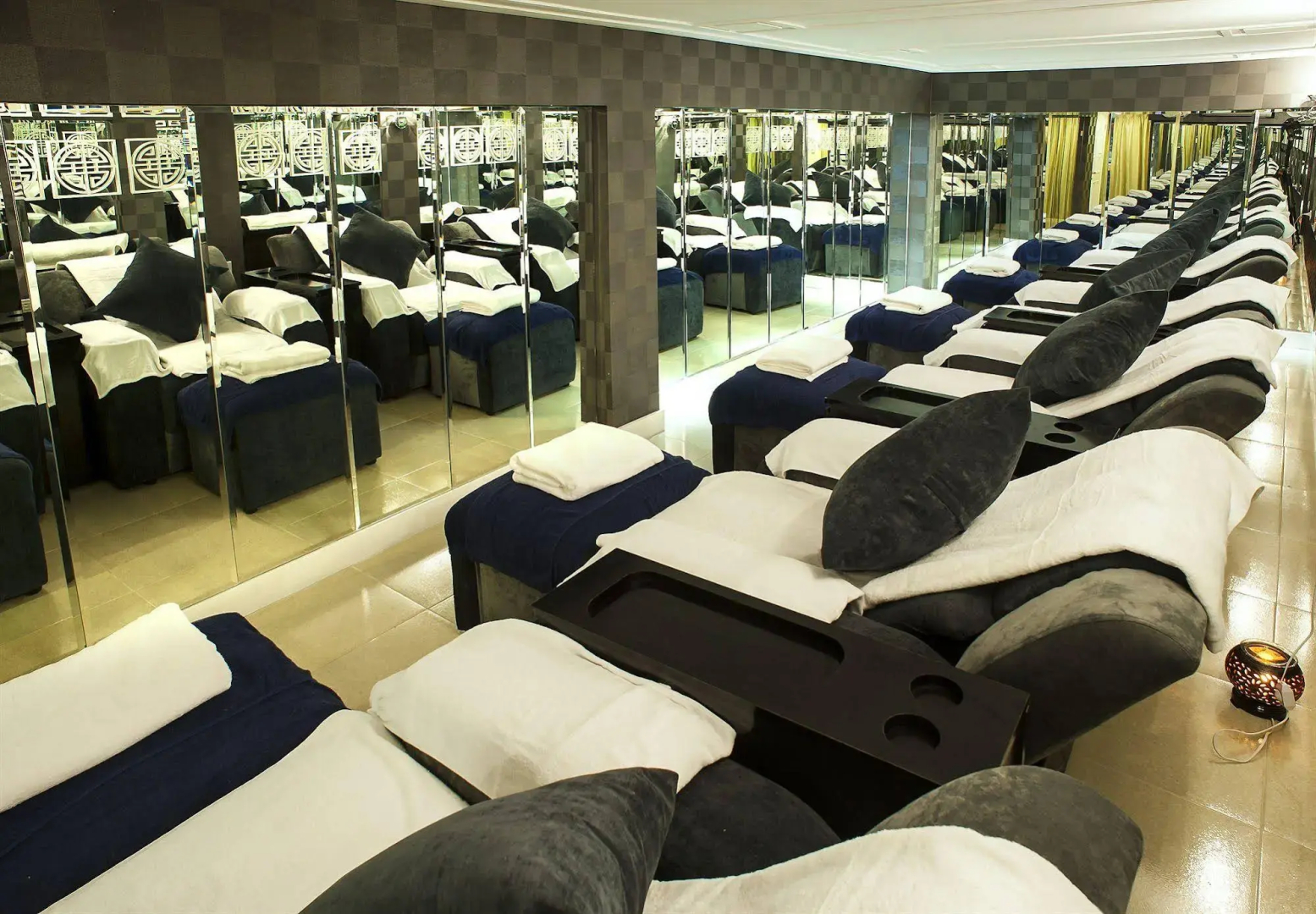 Minerva Church Hotel