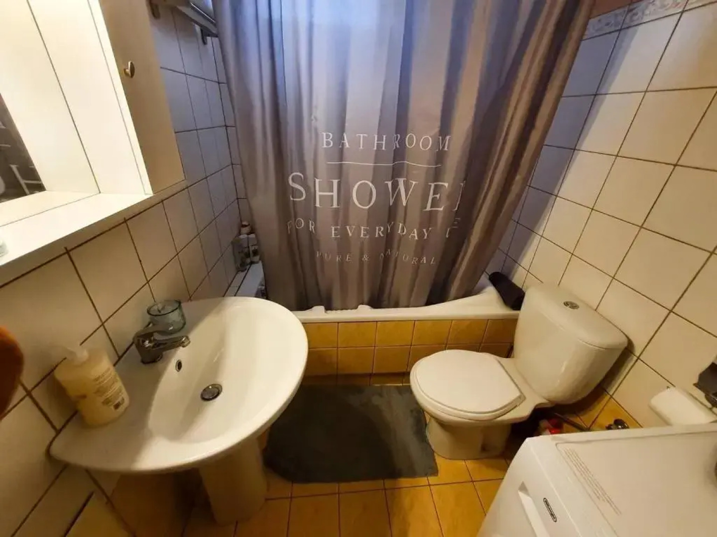 2 Bed House - Sleeps 5 - Garden - Parking - Wifi