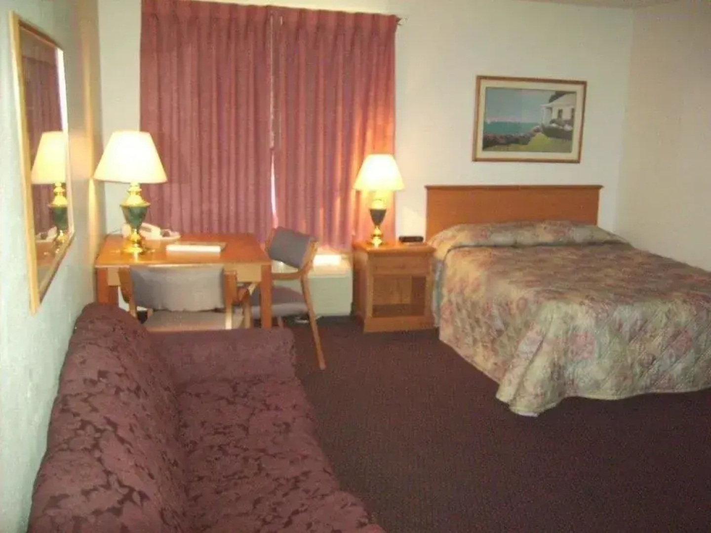 Village West Resort & Hotel