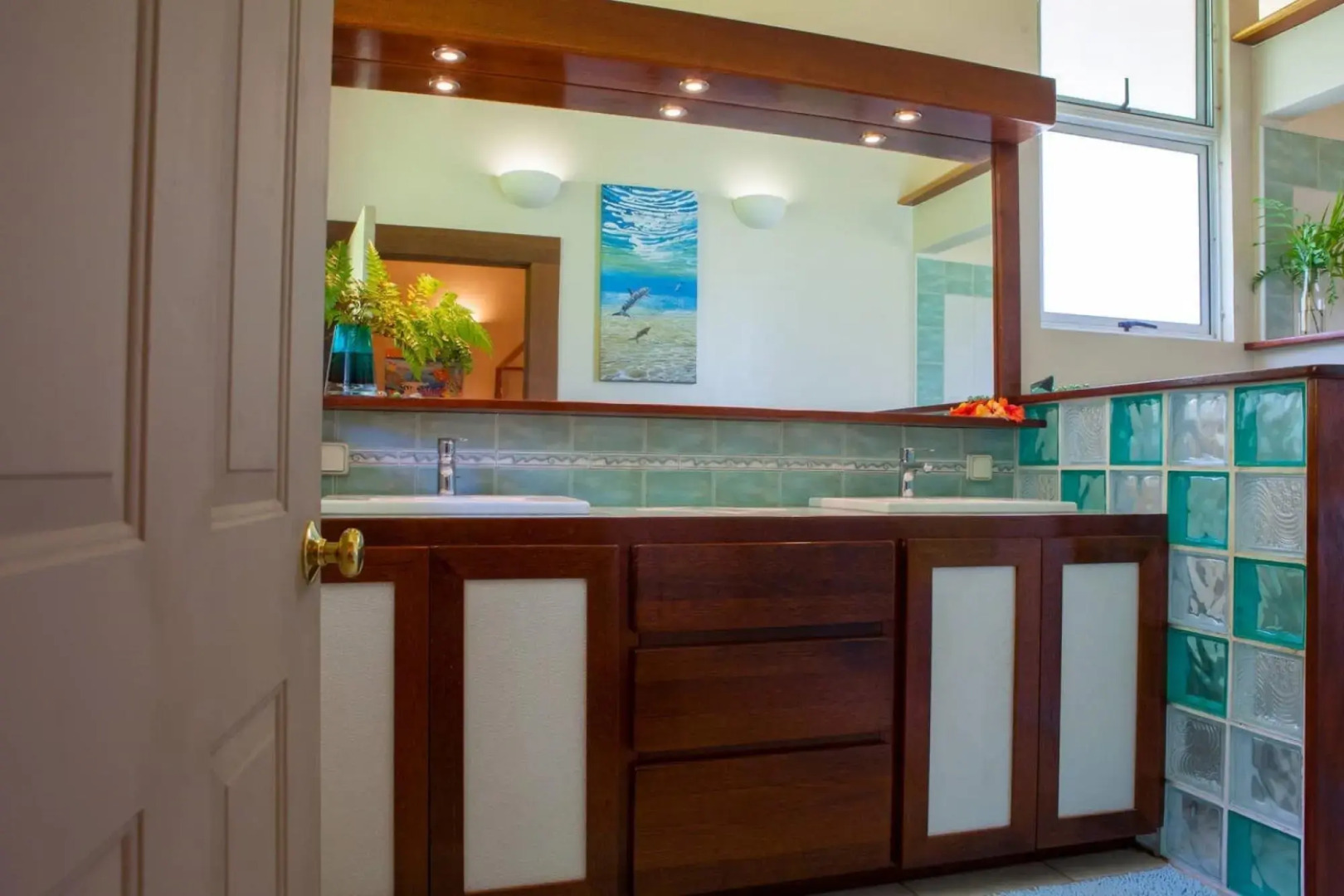 TAHAA - Private Beach Villa