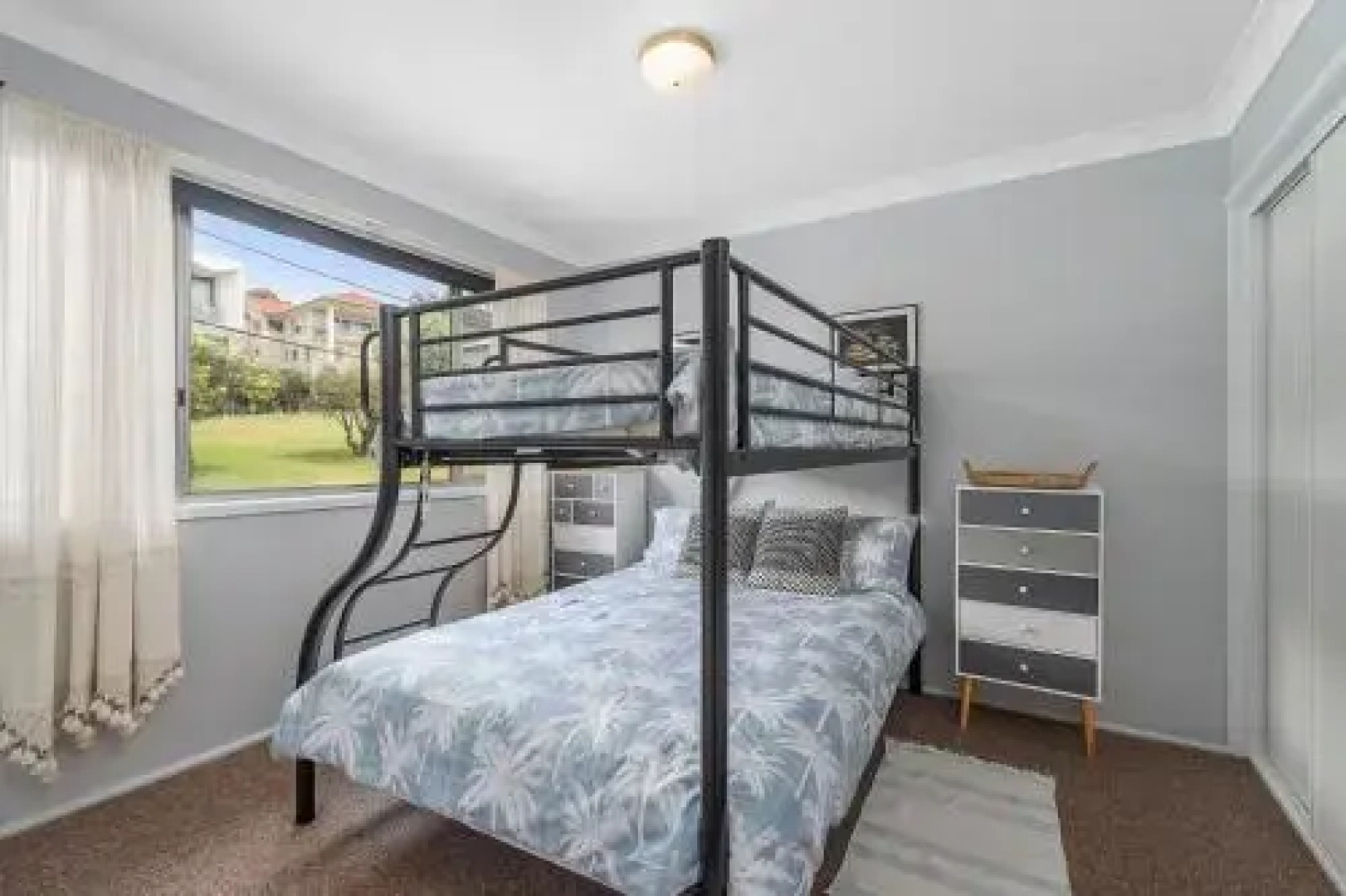 Sea View, 3 Hodgson Street