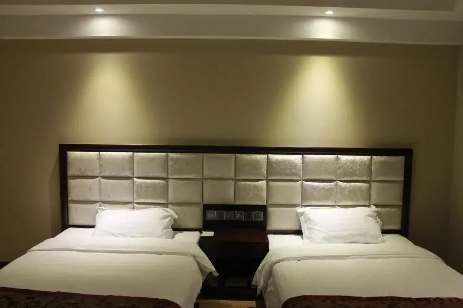 Weishi International Hotel