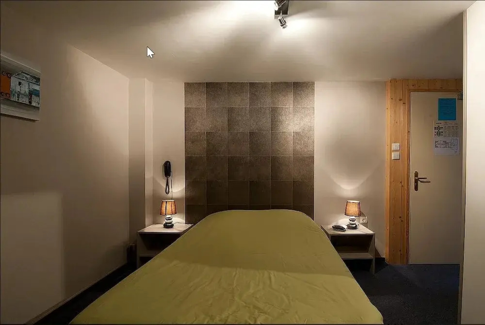 Hotel aux Deux Clefs