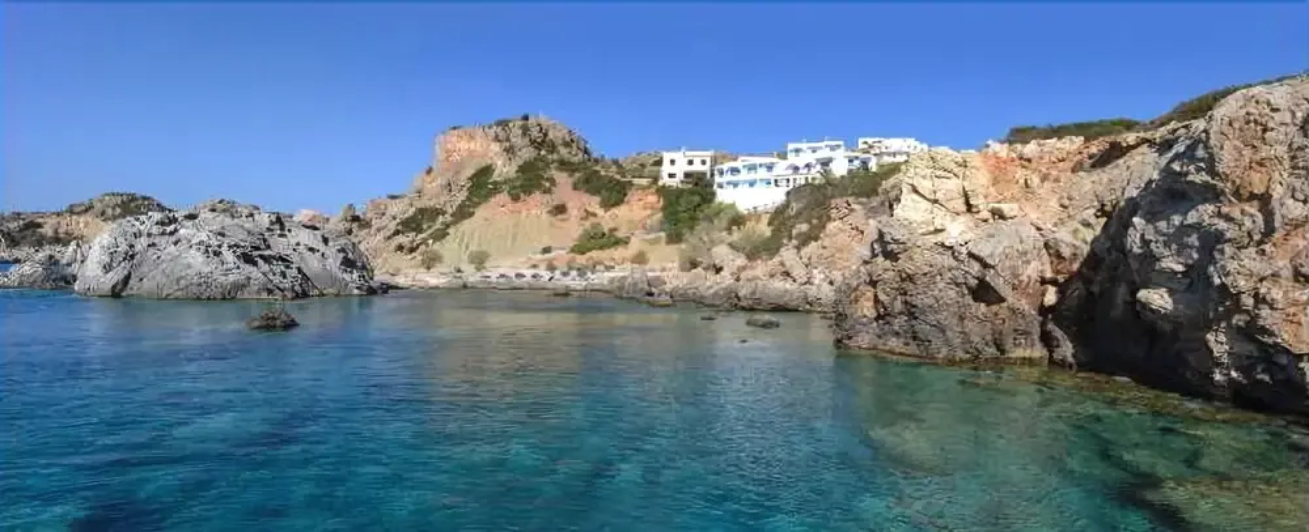 Castelia Bay Hotel