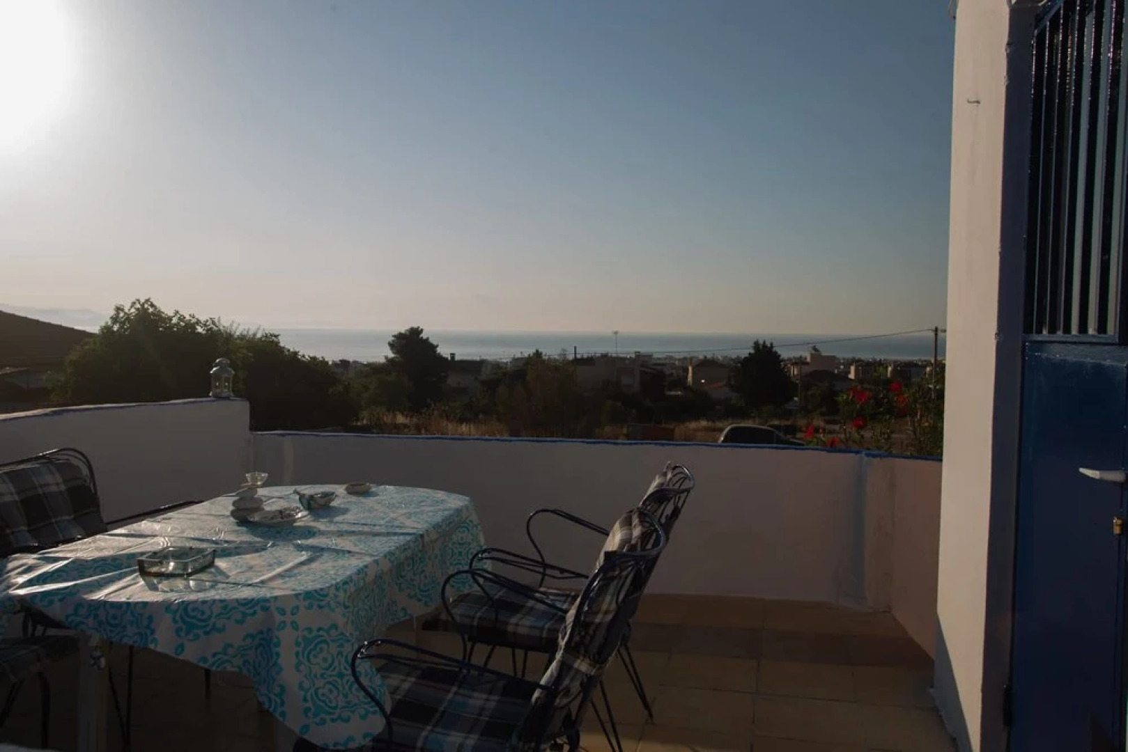 Giorgos Apartment near Airport Athens