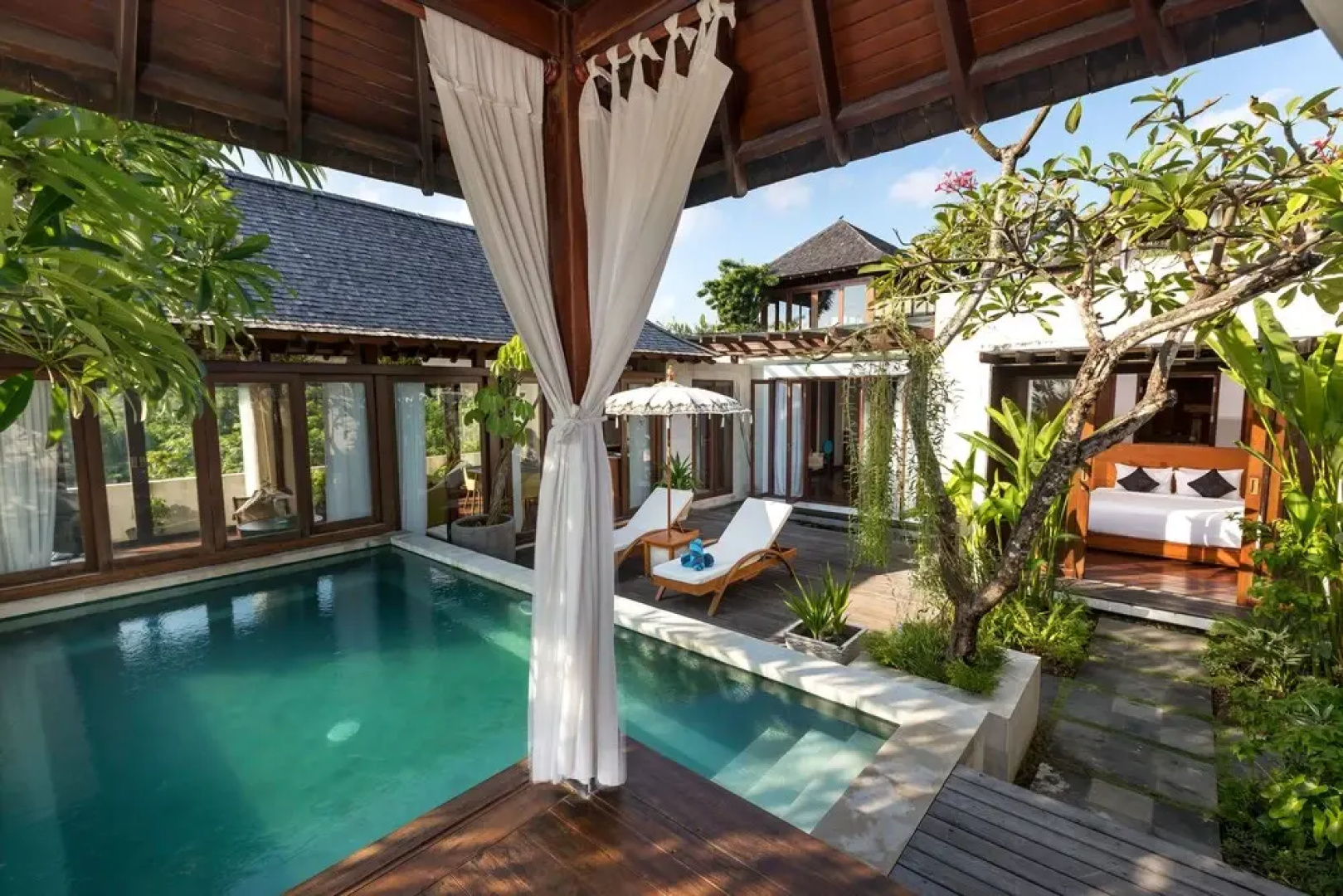 Fascinating Beachfront 2 Br Villa in Seminyak