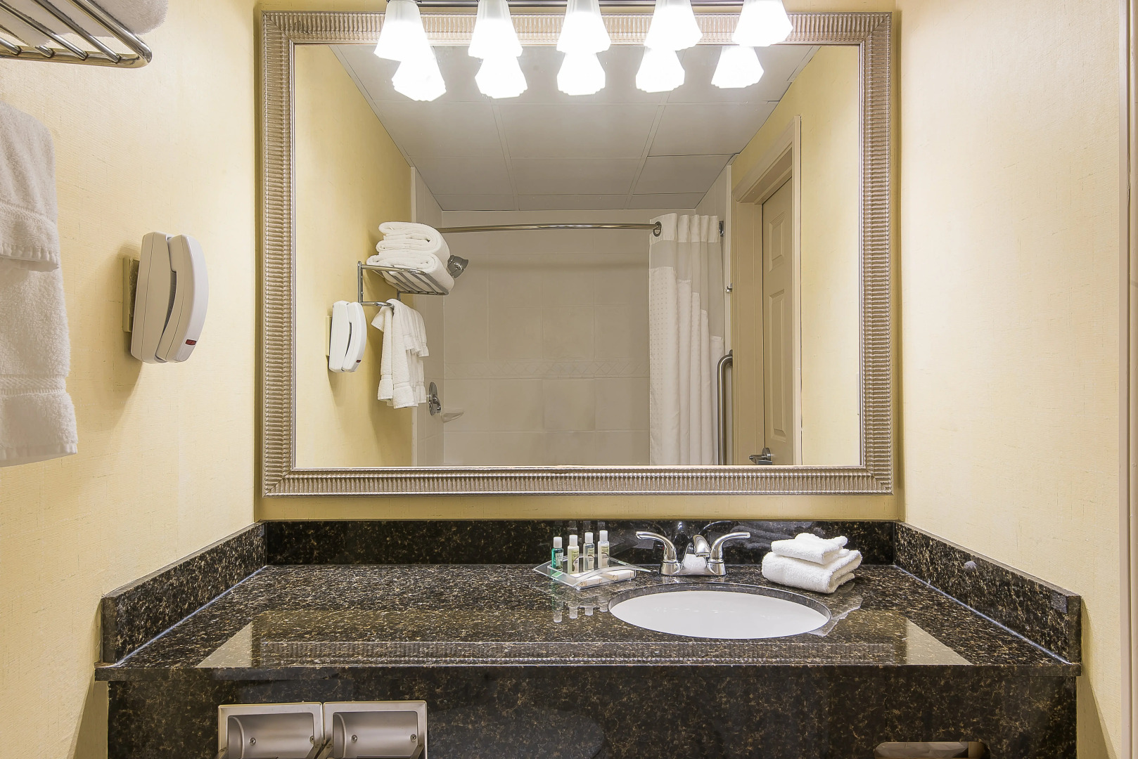 Holiday Inn Taunton-Foxboro Area