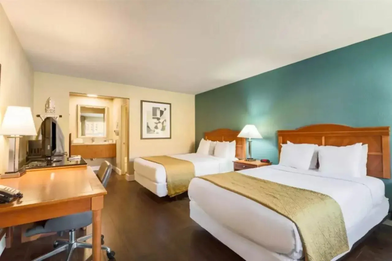 Rodeway Inn Portland Airport