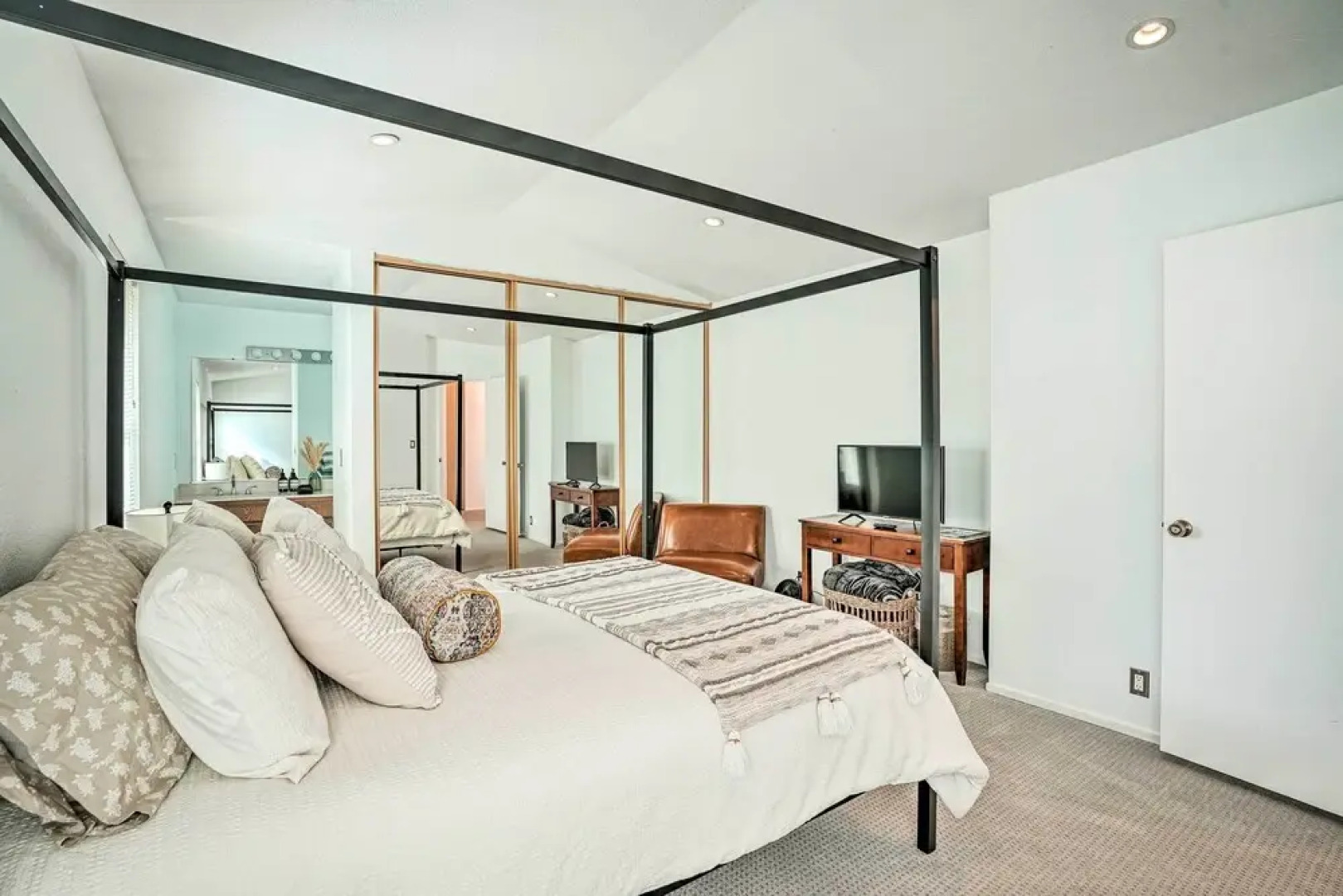 Bay Area Home Rental Near Six Flags + Napa Valley!