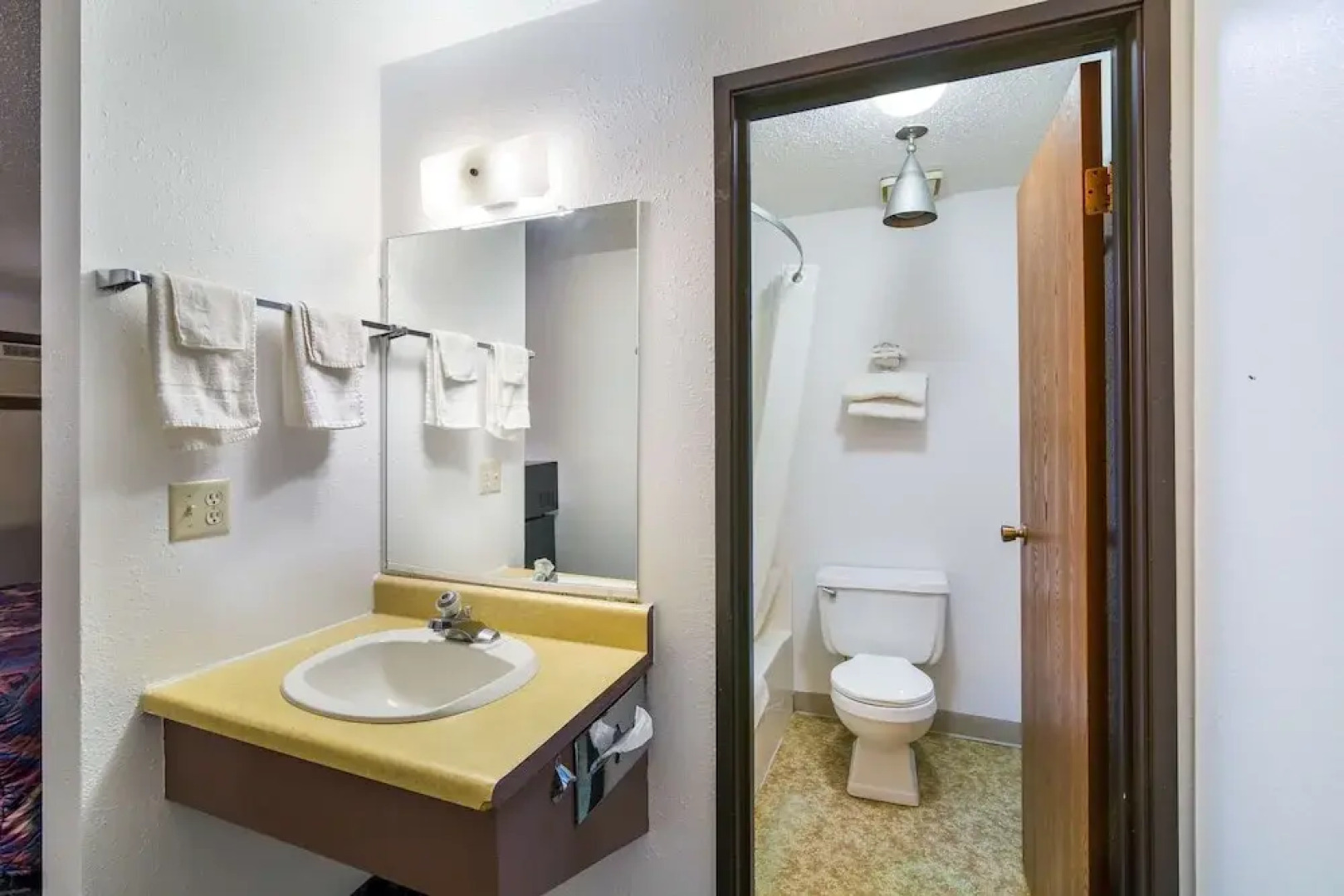 Beaver Creek Inn and Suites