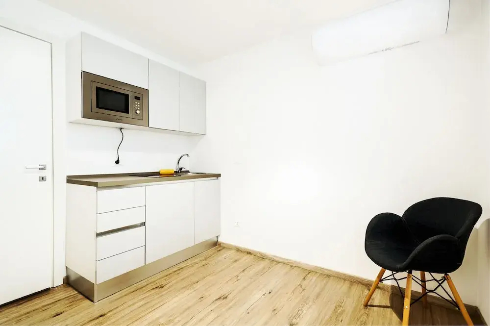 B&B Alusea