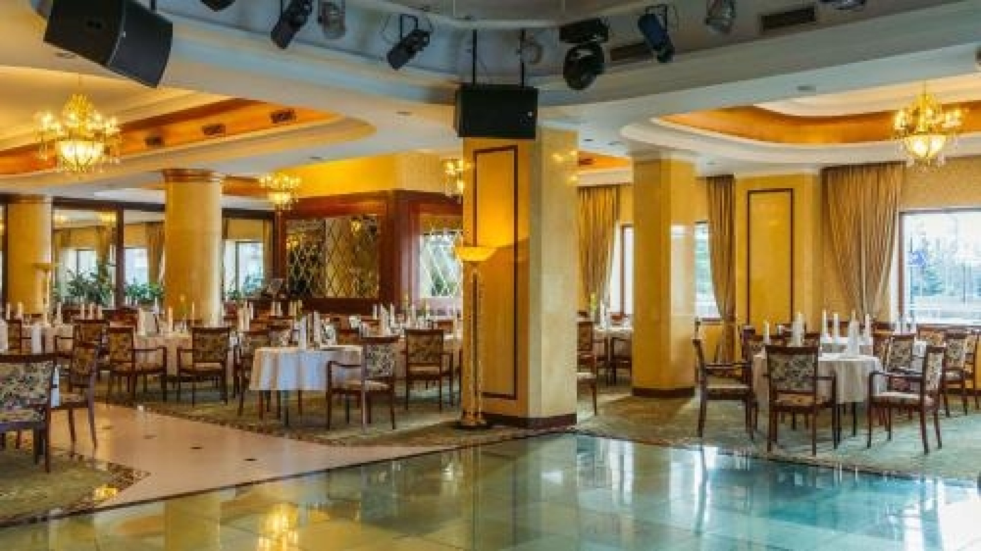 Hotel Gołębiewski Mikołajki