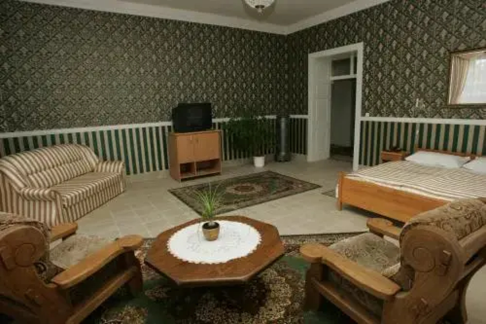 Festetich Kastélyszálló és Zsuzsanna Hotel