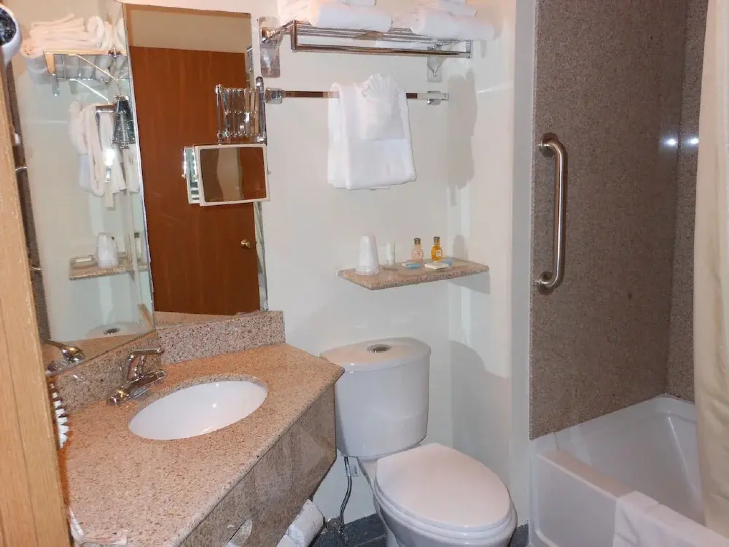 Best Western Rivertown Hotel & Suites