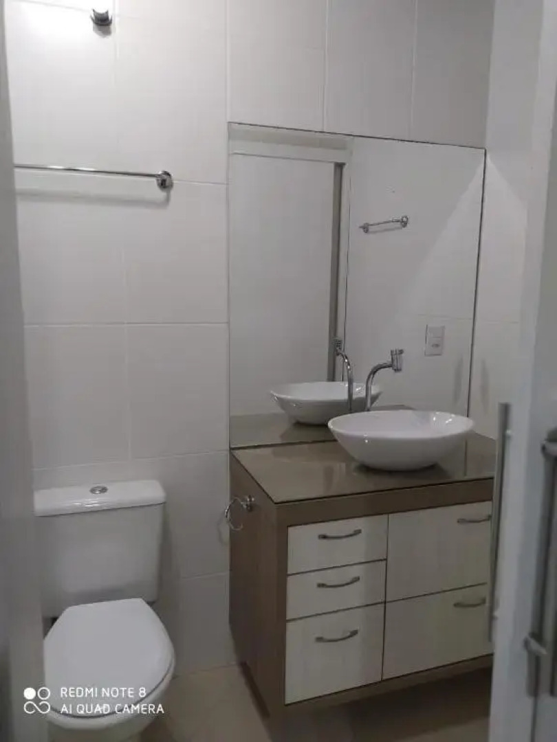 Apto Jairo e Eliane com 03 quartos e garagem interna