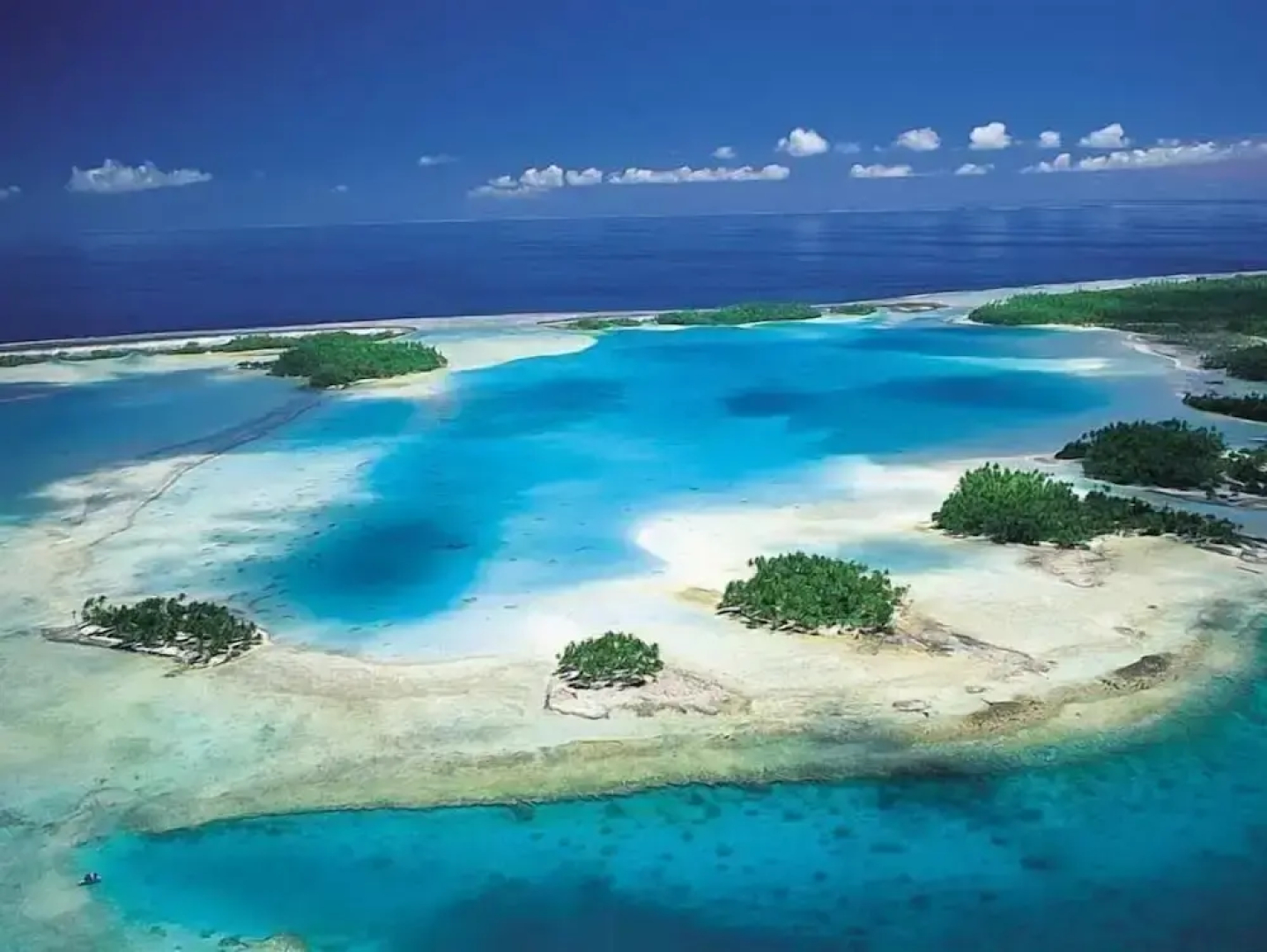 Rangiroa Tiputa Lodge B&B