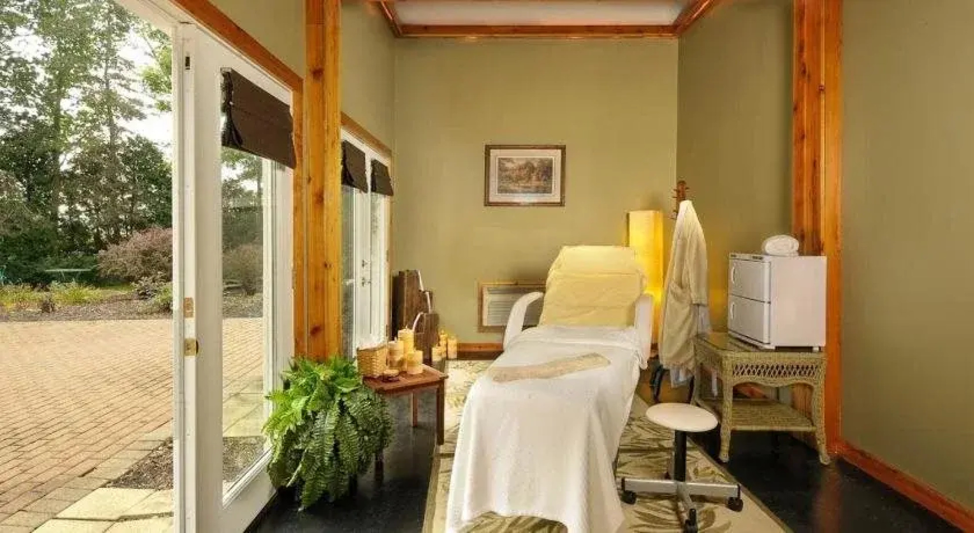 HideAway Country Inn