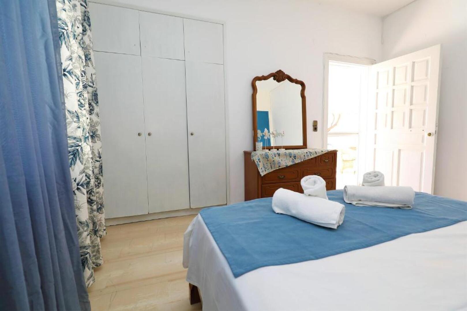 Endless Blue Sea Frontal house