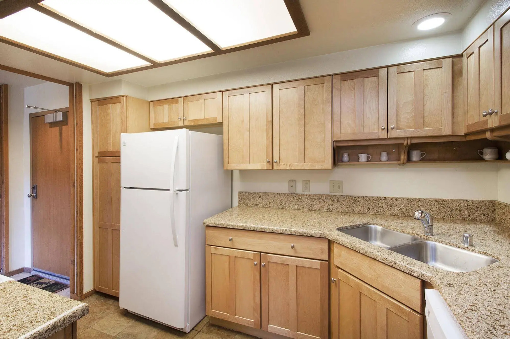 Aspen Creek by 101 Great Escapes