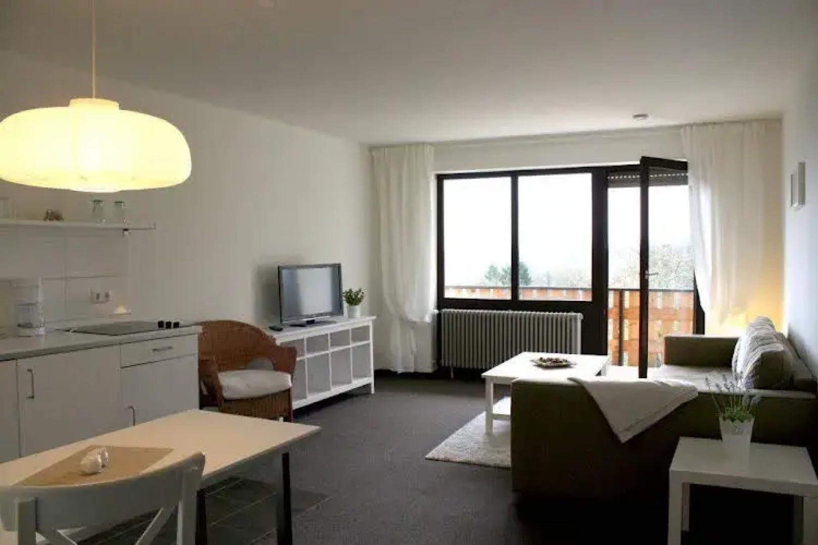 Kastanienhof Apartment und Restaurant