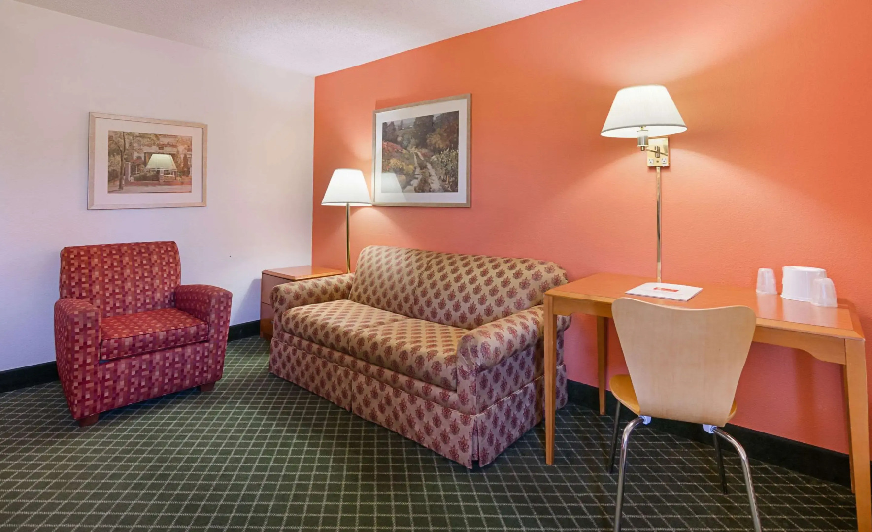 Econo Lodge Inn and Suites