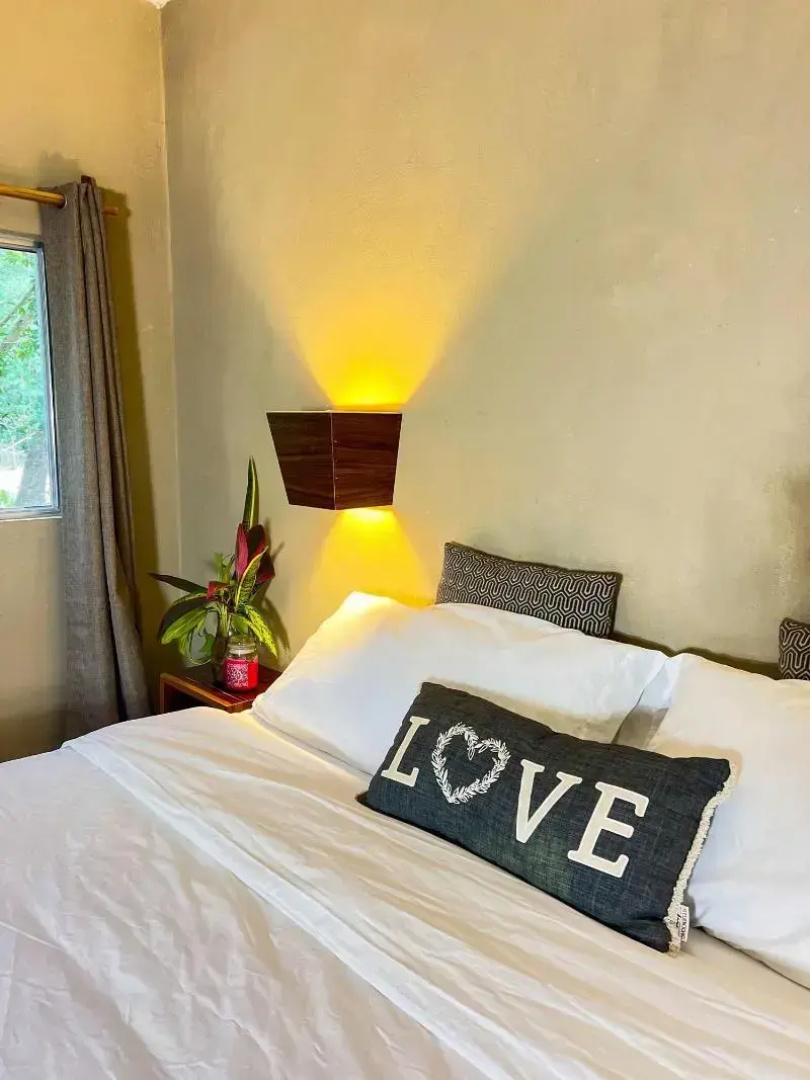 Hokhmah Heart Hotel