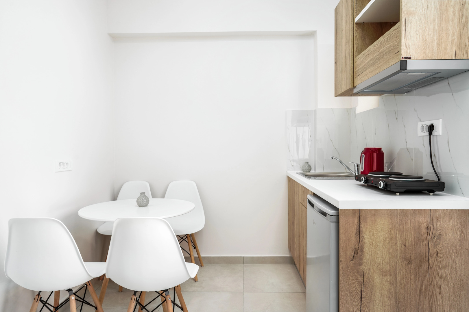 Antonis Apartments Pool Bar