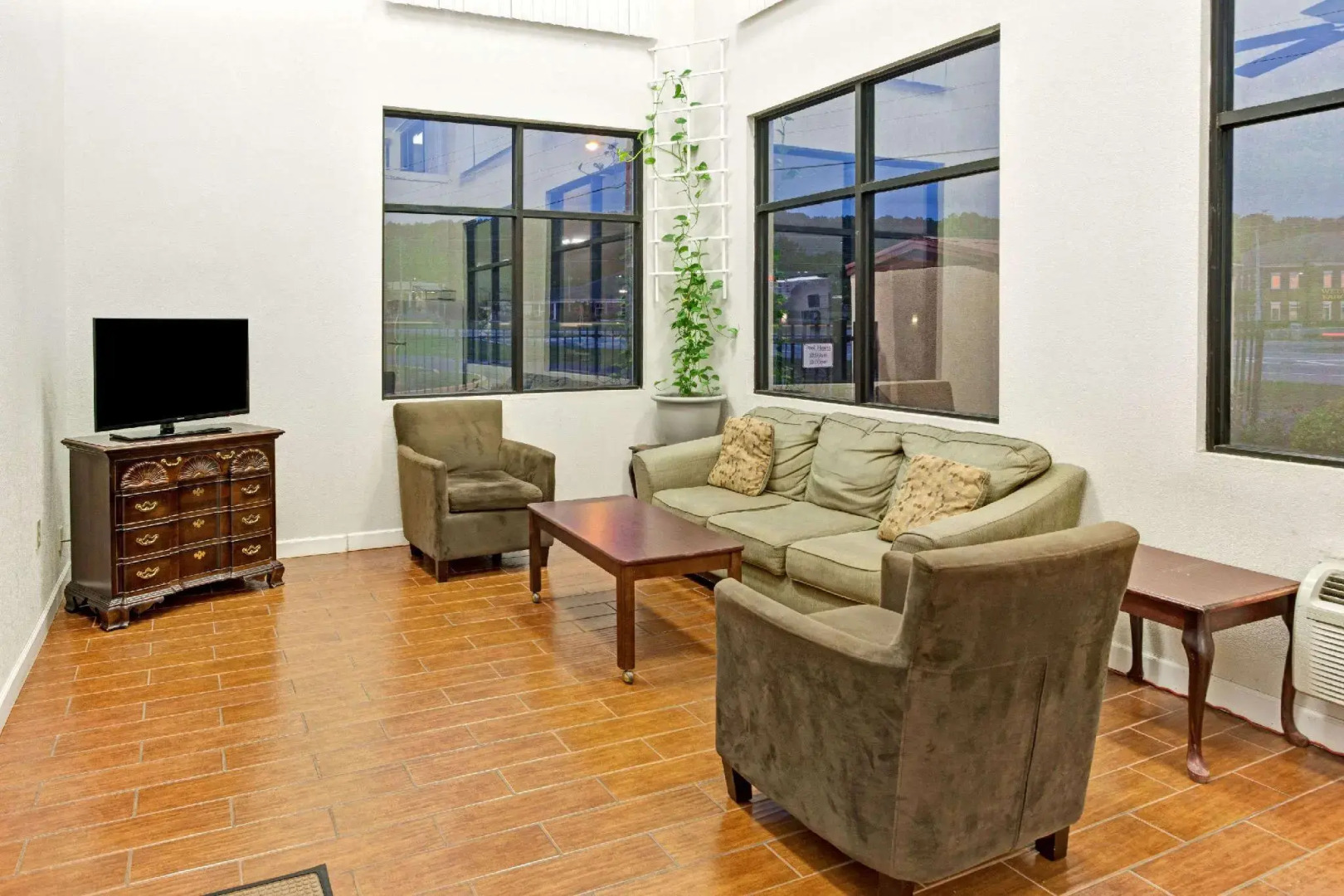 Knights Inn - Cartersville GA