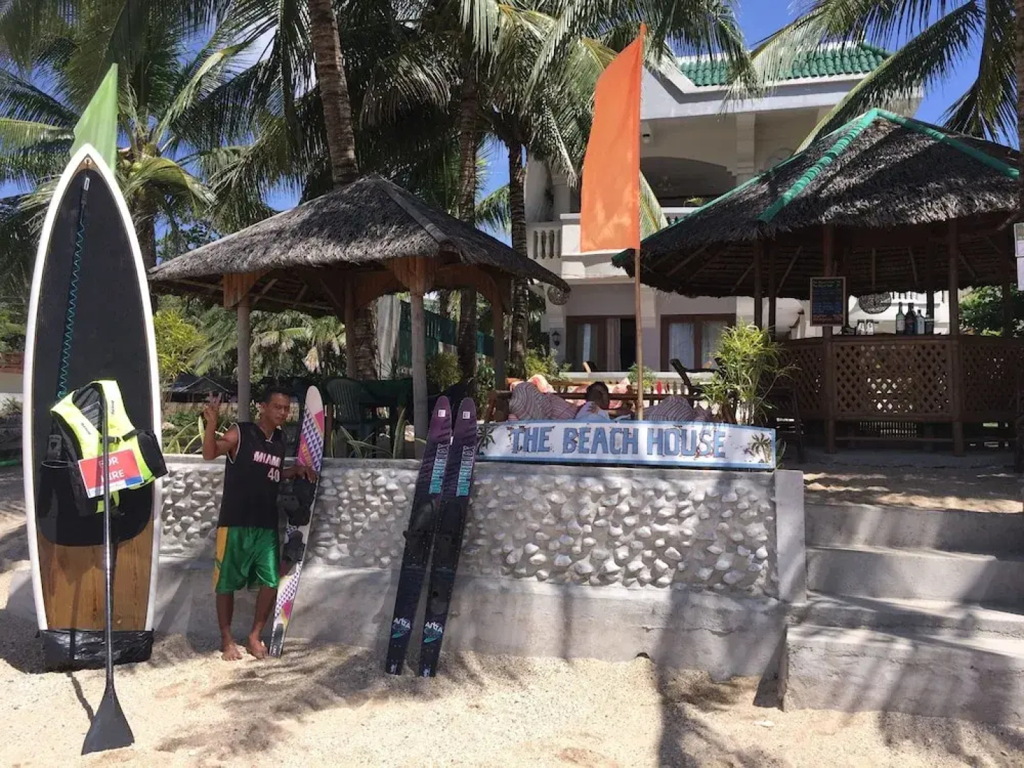 White Beach Dive & Kite Resort Carabao