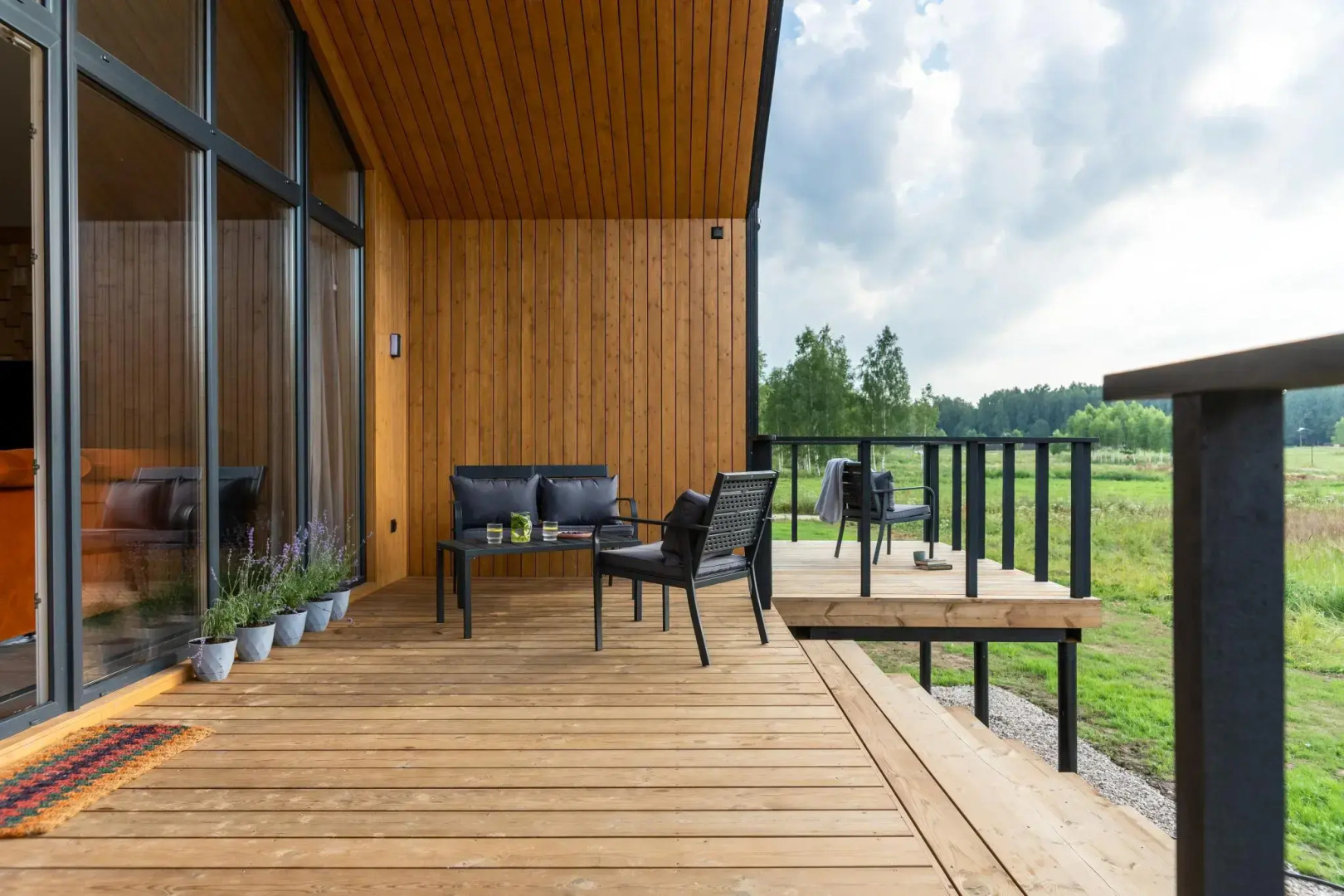 Свой угол за городом