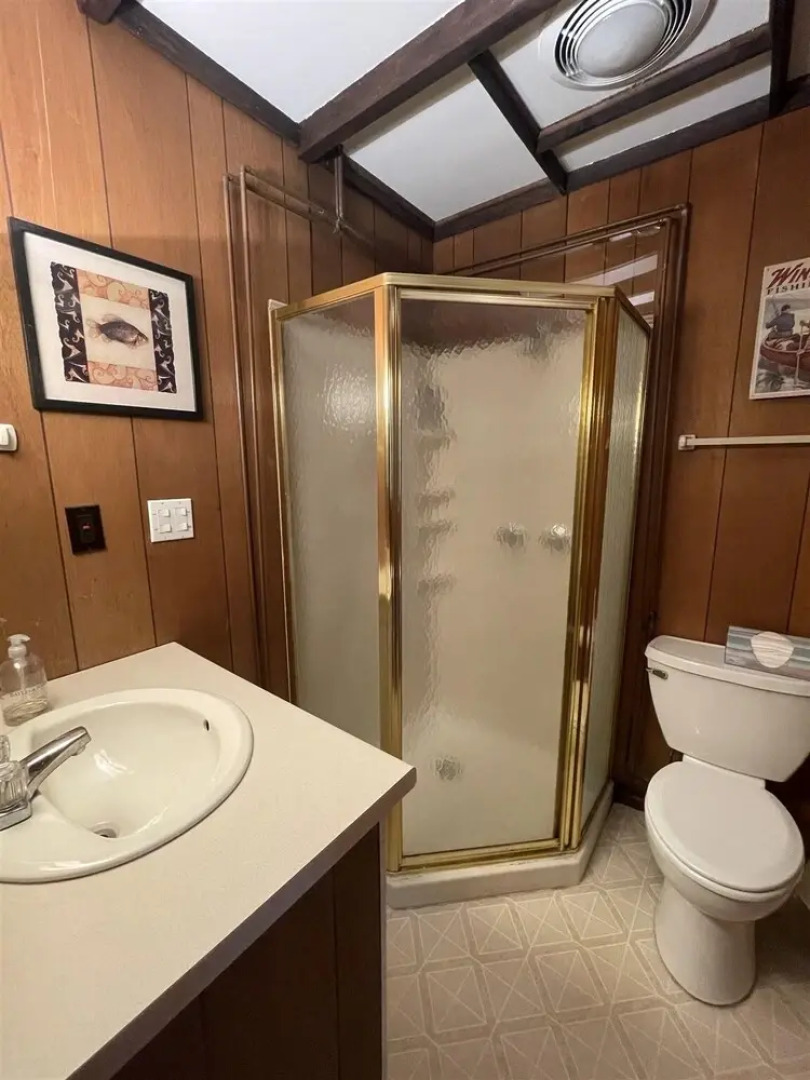 Highland Holiday Limit 7-10 3 Bedroom Cottage by RedAwning