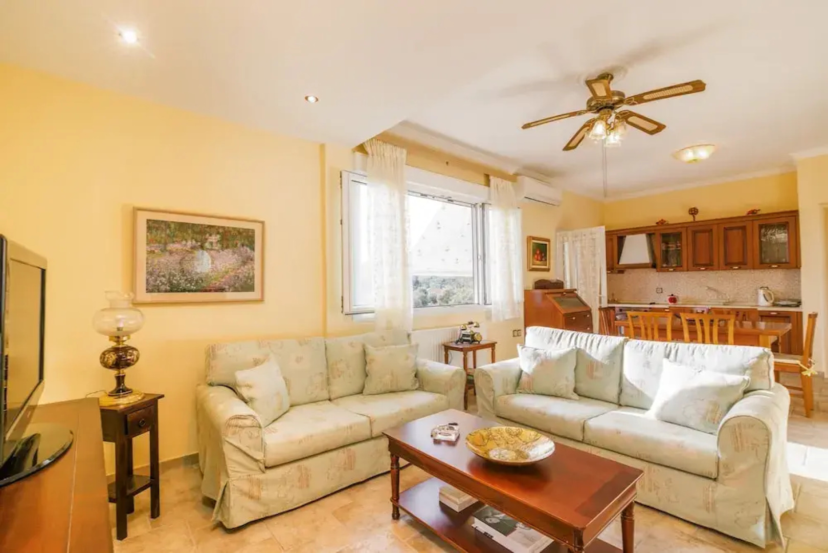 Traditional Rustic Apartment