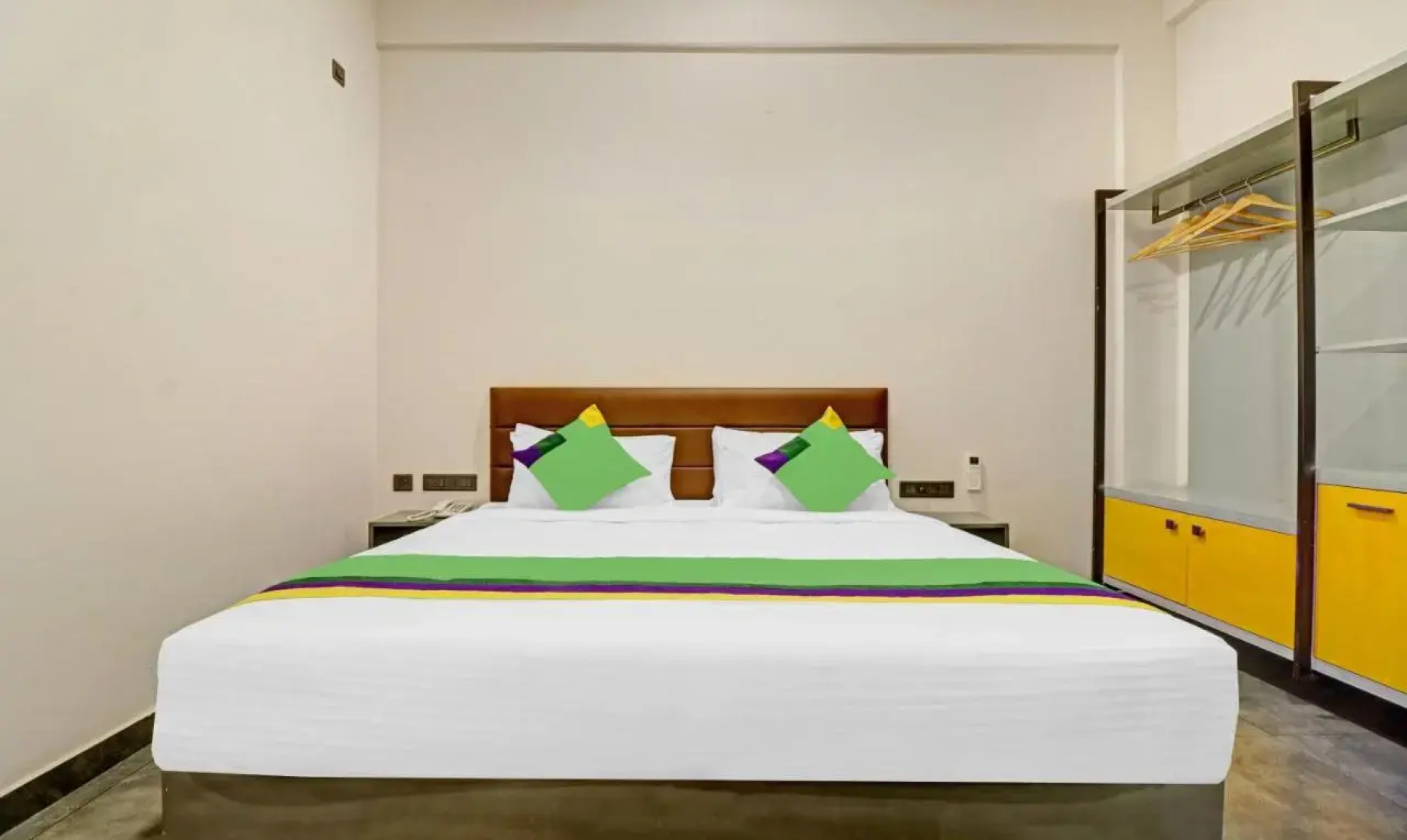 Treebo Grand Vistara Airport Suites
