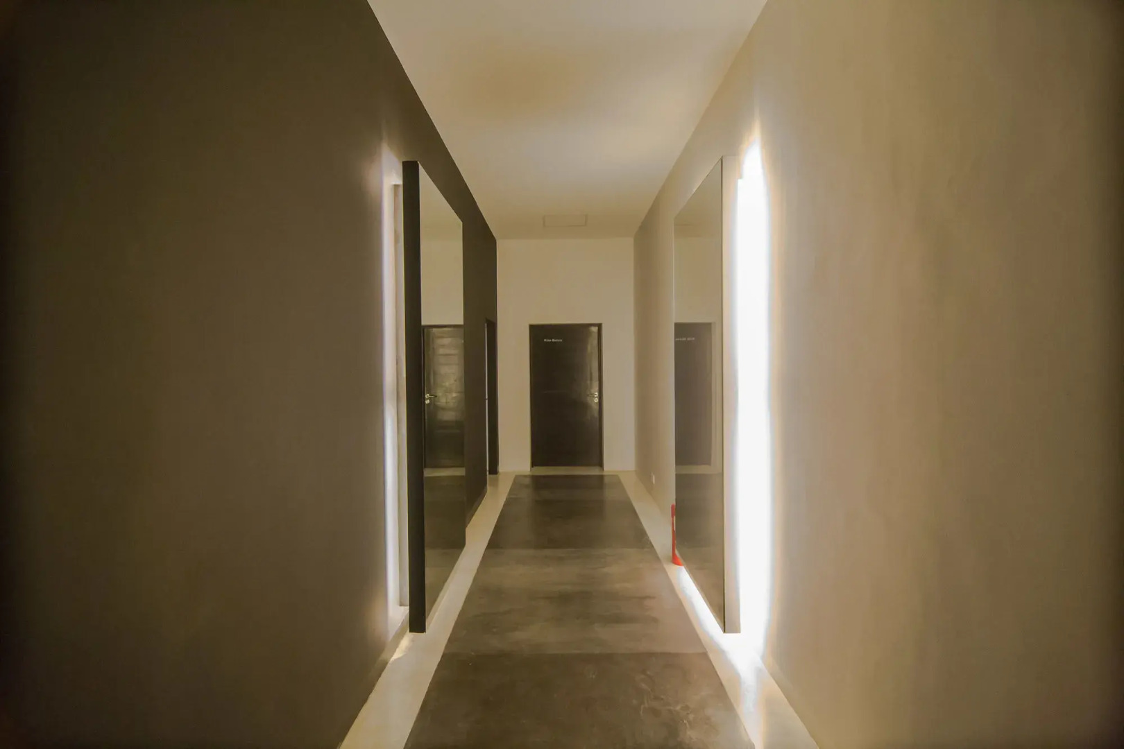 Arthur&Paul - Caters to Men