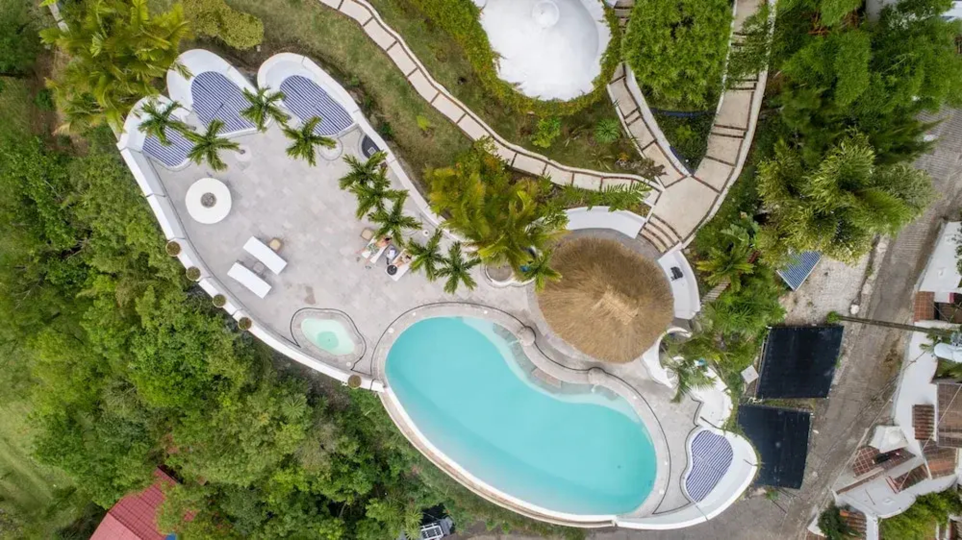 Tzam Poc Resort