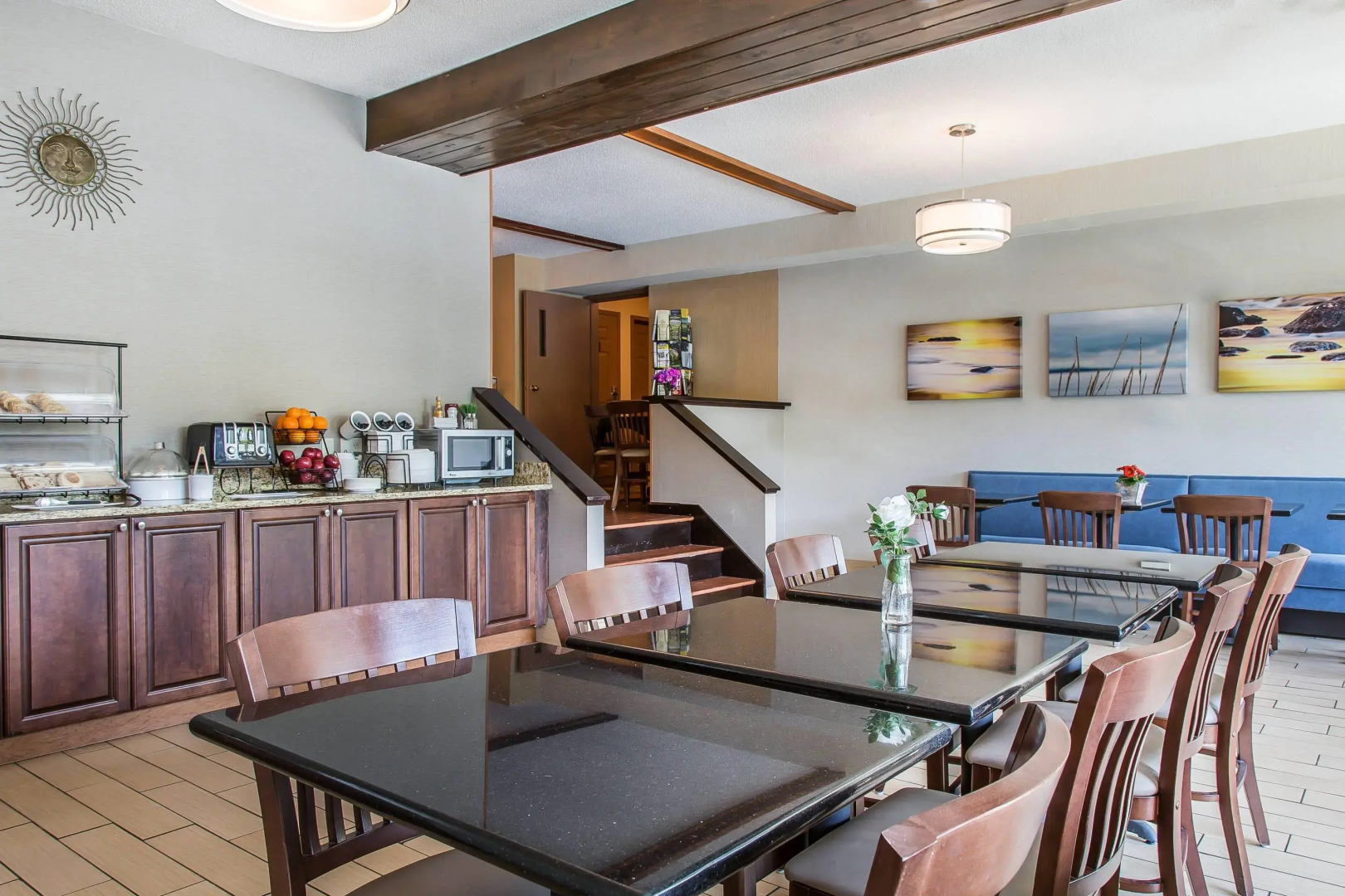 The Black Swan Lee - Lenox, an Ascend Collection Hotel