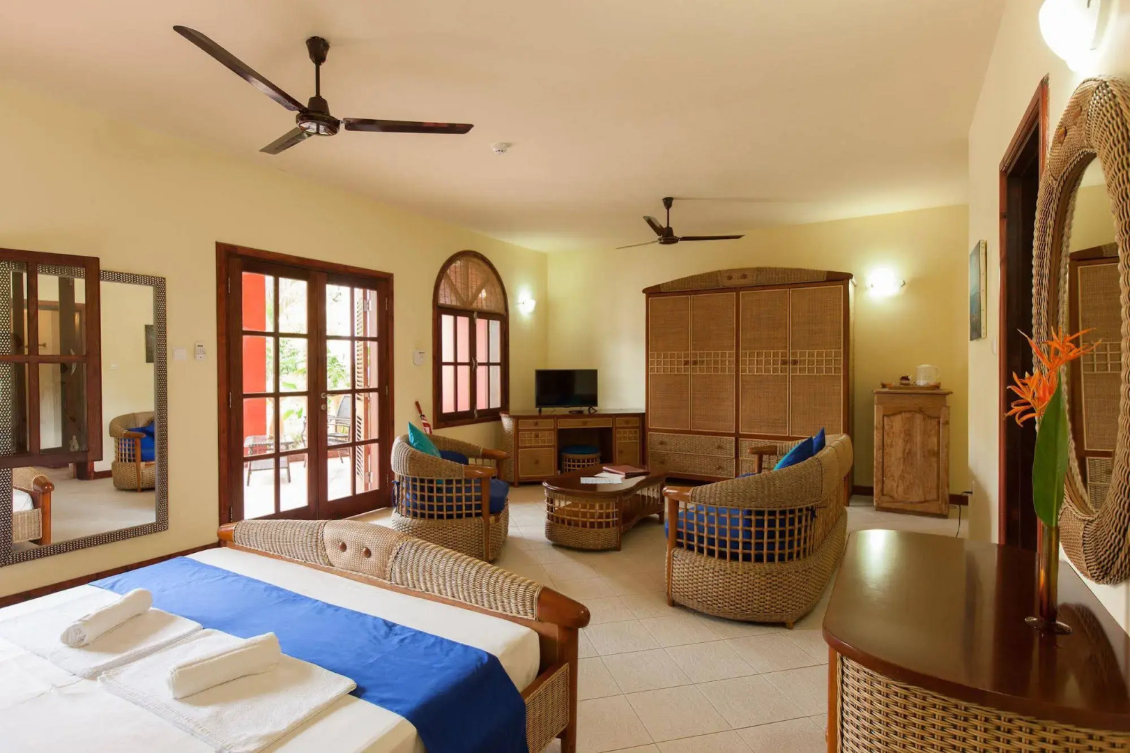 Castello Beach Hotel