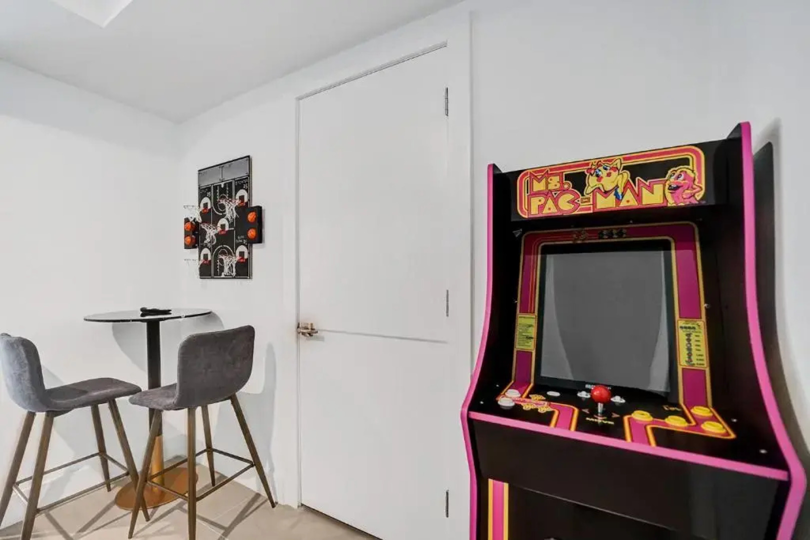 Up East Townhomes by Nomada Residences