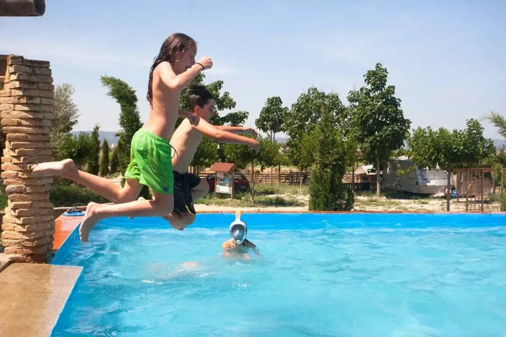 House With 5 Bedrooms in Benissanet, With Wonderful Mountain View, Pri