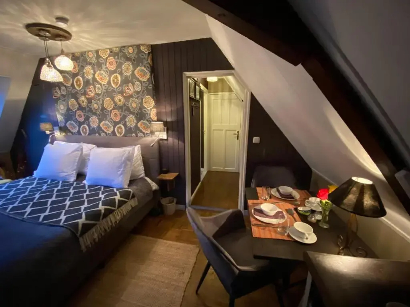 Agapanthus bed and breakfast