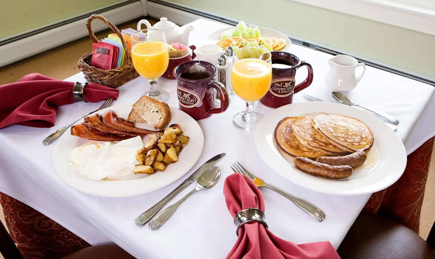 Red Clover Inn and Restaurant