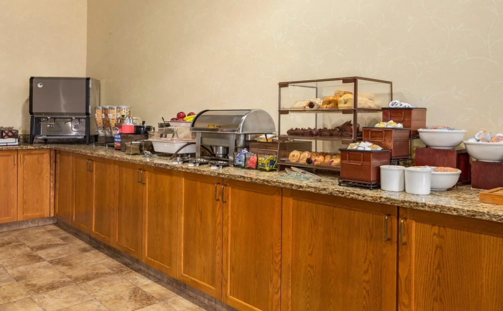 Comfort Inn & Suites Cuyahoga Falls - Akron