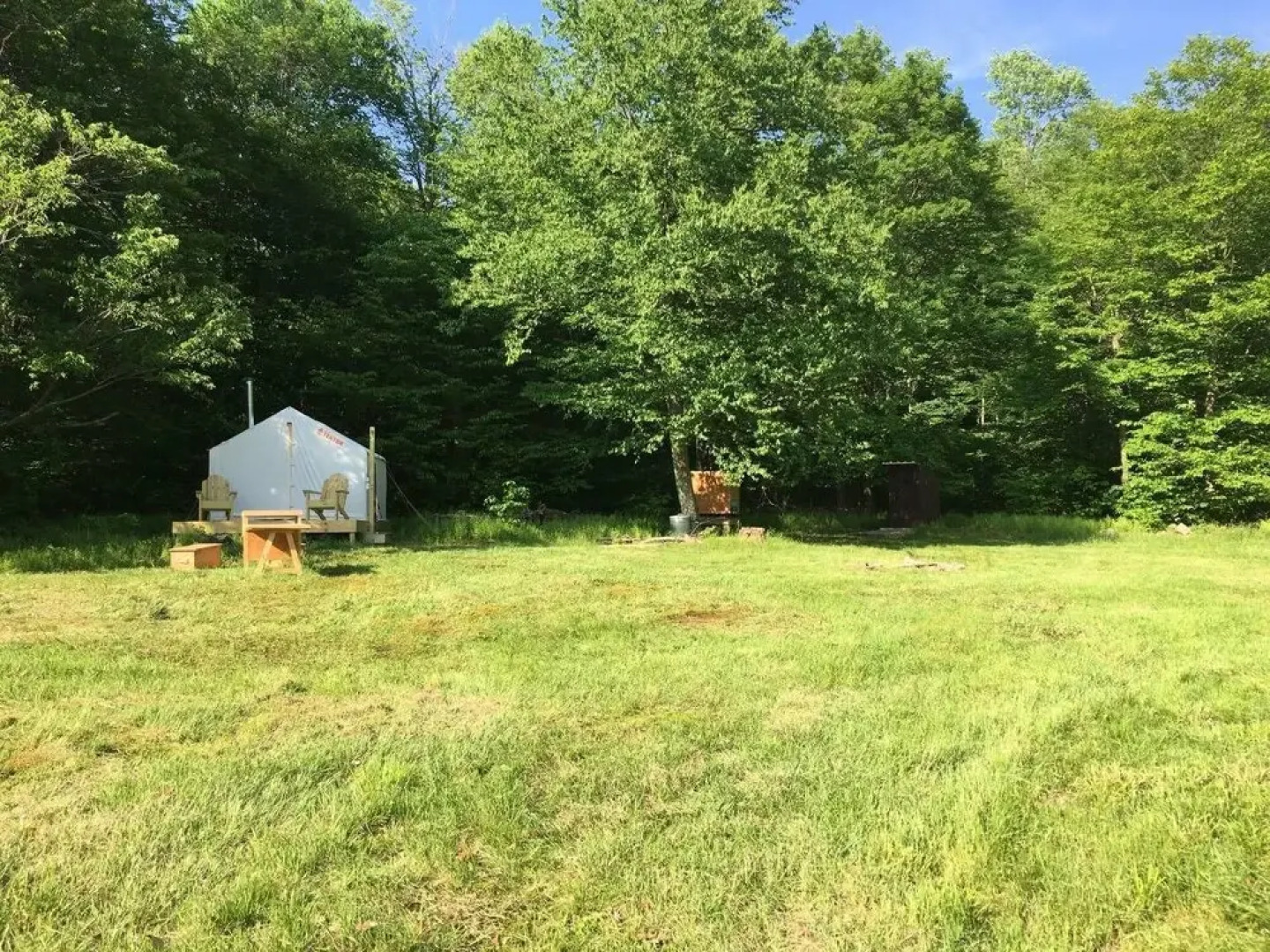 Tentrr - Hummingbird Haven