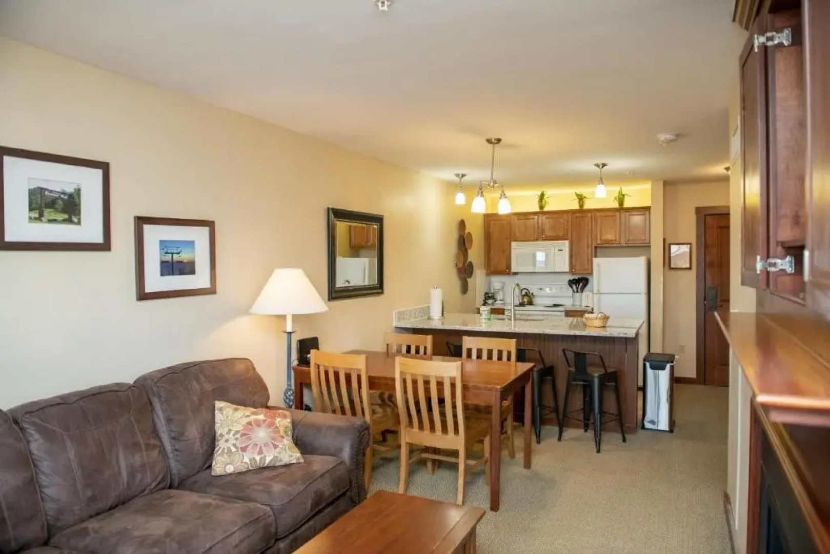 Allegheny Spring 326, ski in out, Pool HotTub