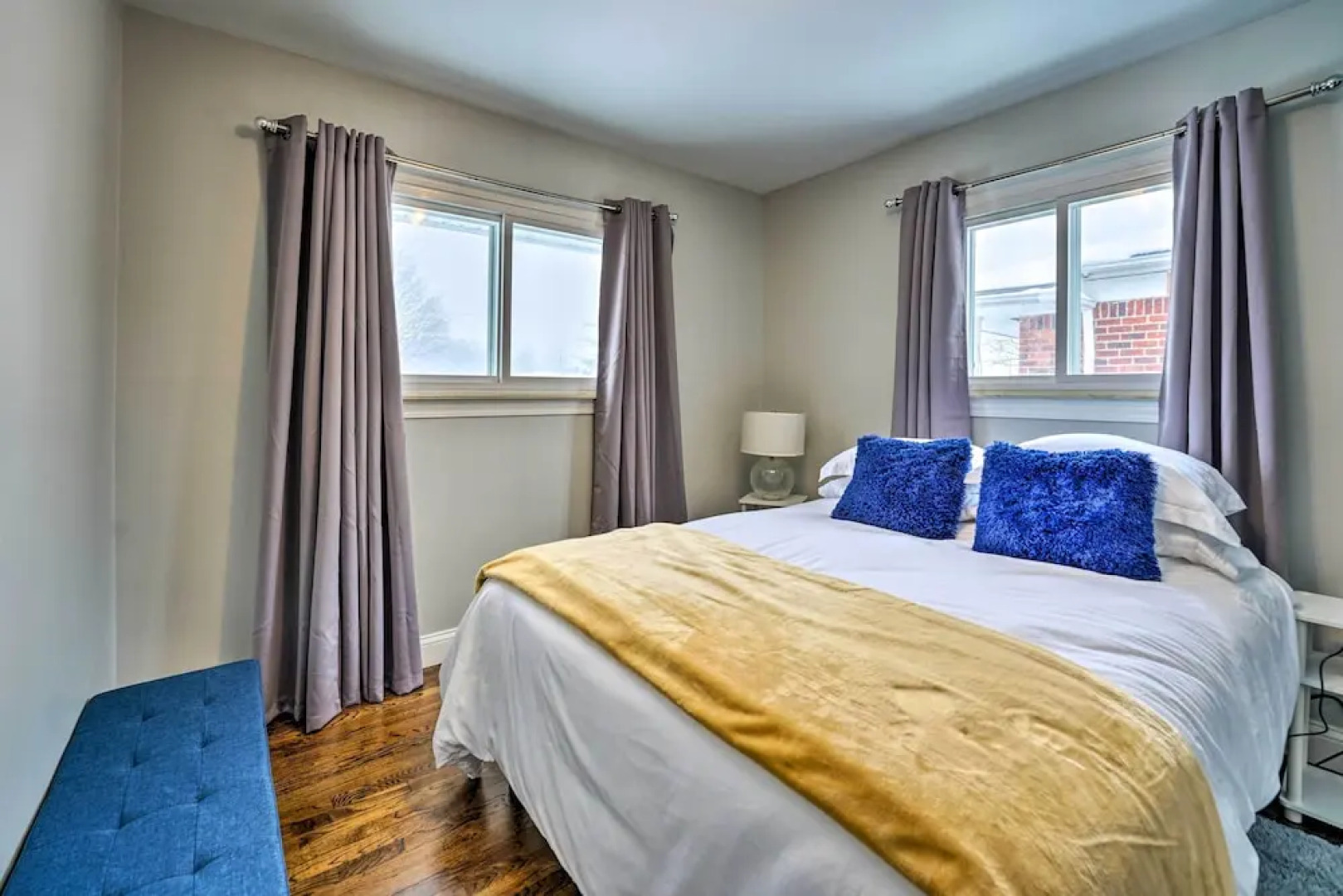 Westland Home w/ Yard ~ 20 Mi to Downtown Detroit!