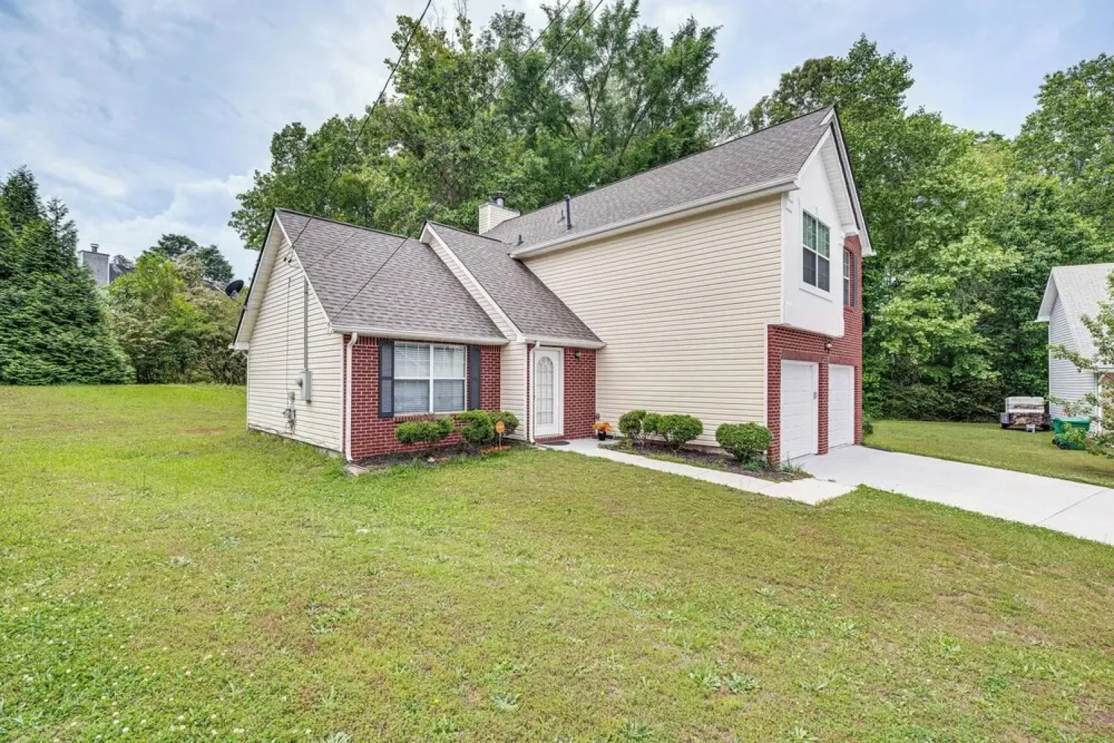 10 Mi to Stone Mtn Park: Spacious Home in Lithonia